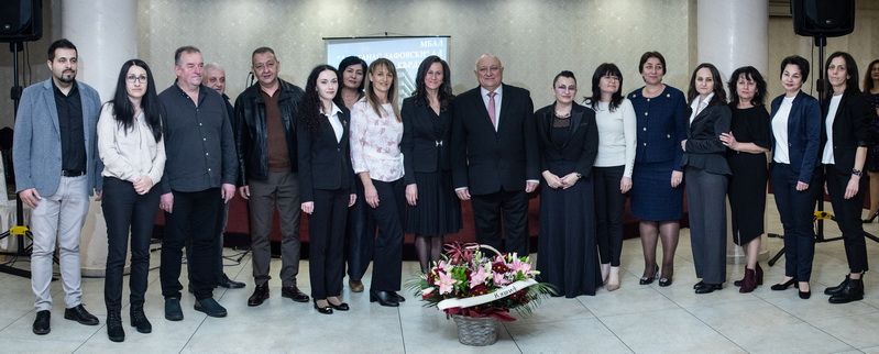 илюстративна синмка 1 на МБАЛ  “Д-Р АТАНАС ДАФОВСКИ” АД  ВРЪЧИ ГОДИШНИ НАГРАДИ ЗА 2025 Г.