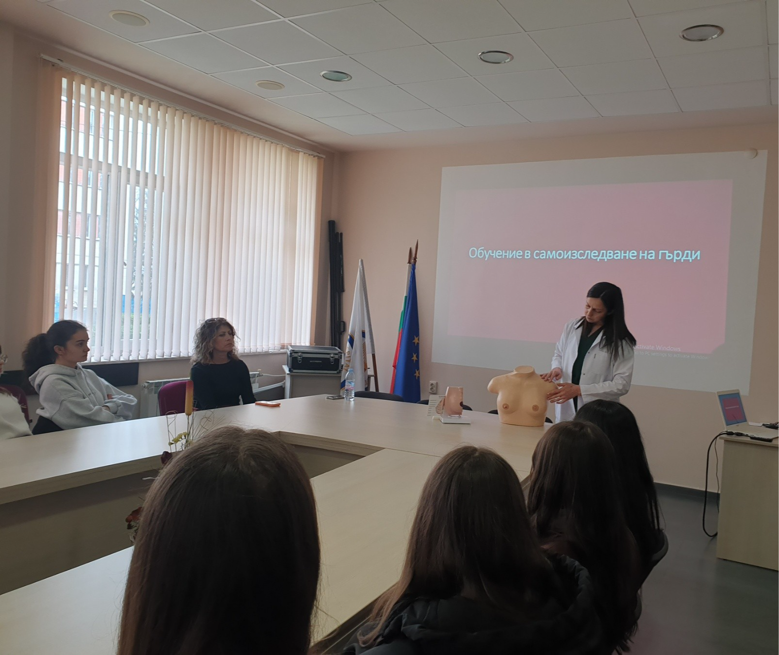 илюстративна синмка 3 на Старт  на  „Училище за женско здраве и бъдещи родители“ 